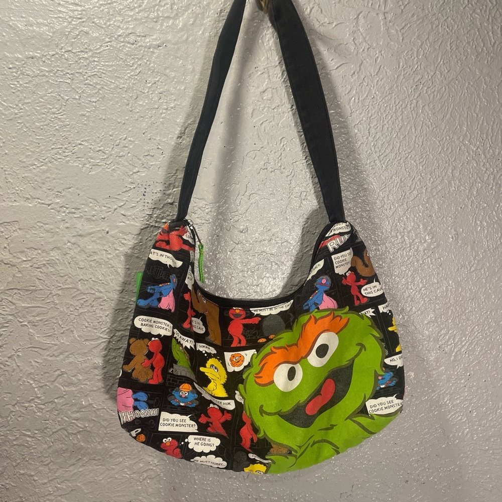 Black Sesame Street Character Shoulder Bag with Oscar the Grouch